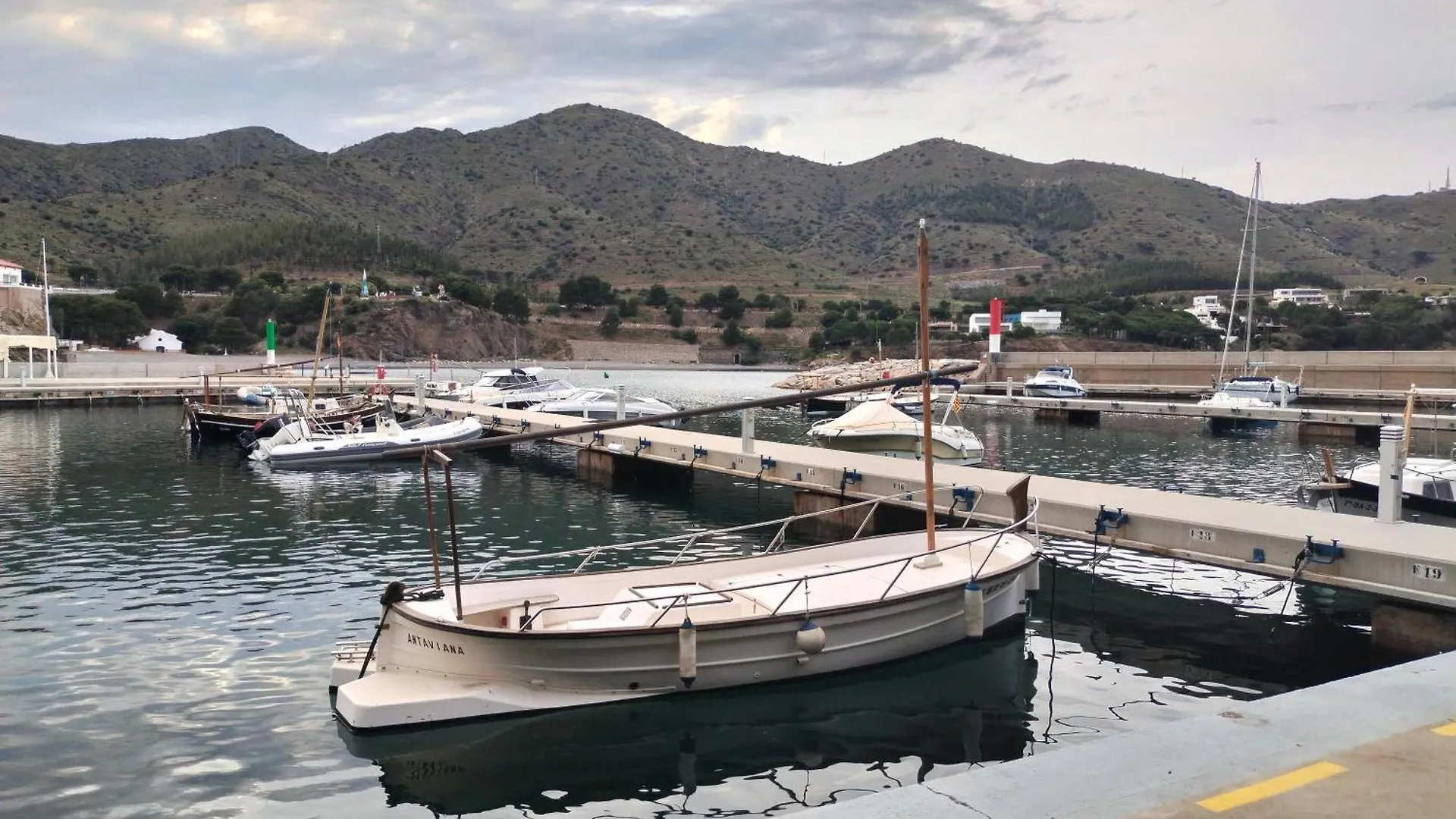 El Cau Daire Colera İspanya